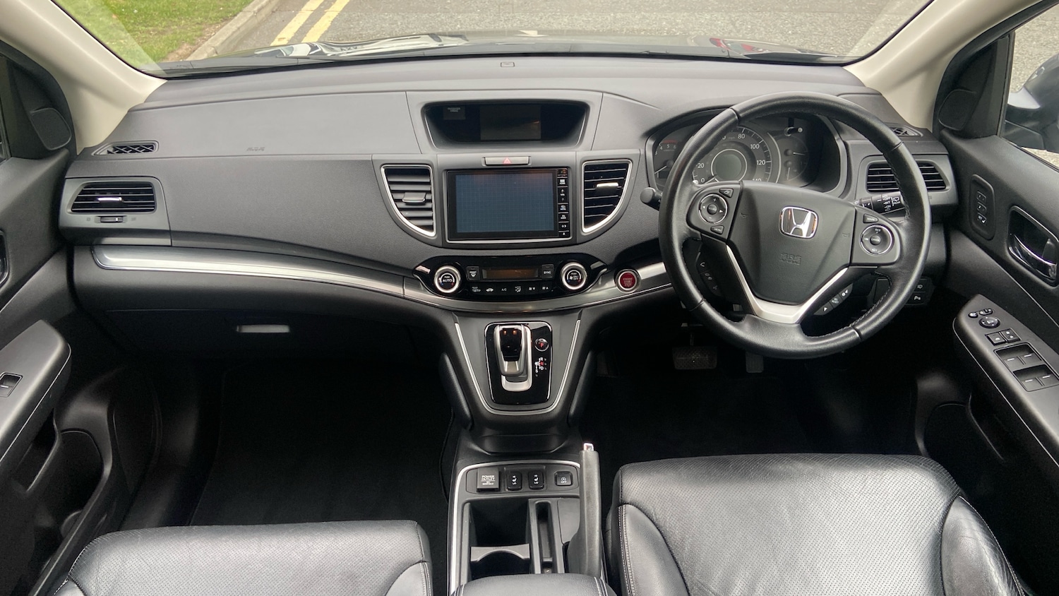 Used Honda CR-V 2017 for sale - 76076255: Photo 4