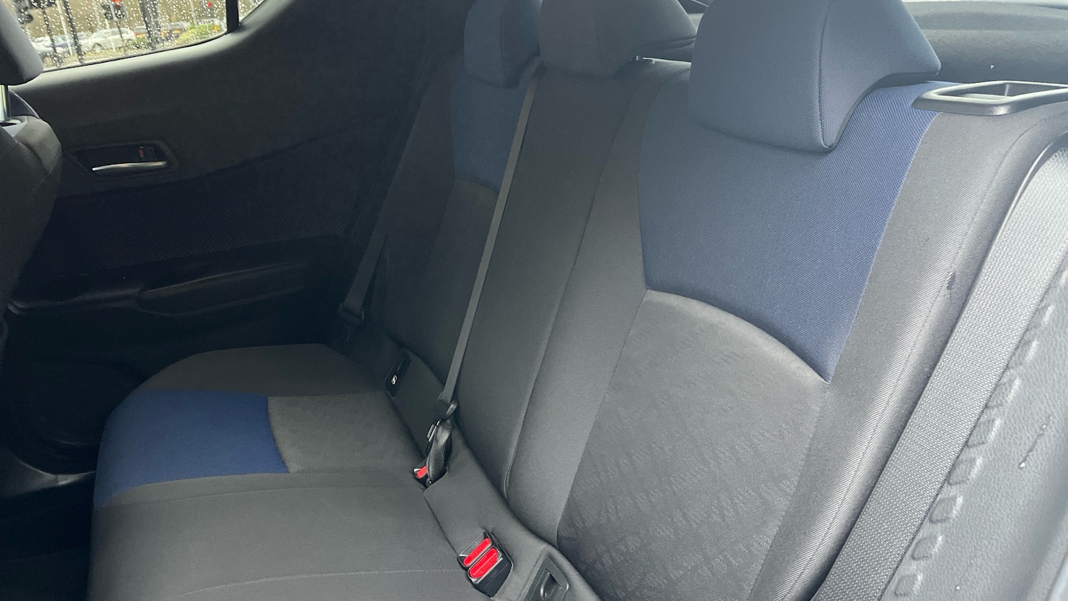 Used Toyota C-HR 2018 for sale - 76910926: Photo 16