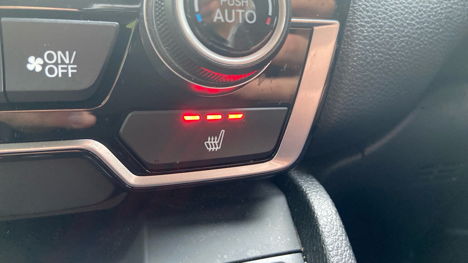 Used Honda CR-V 2023 for sale - 76207642: Photo 25