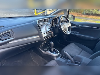 Used Honda Jazz 2020 for sale - 76035237: Photo 2