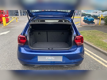 Used Volkswagen Polo 2019 for sale - 76957373: Photo