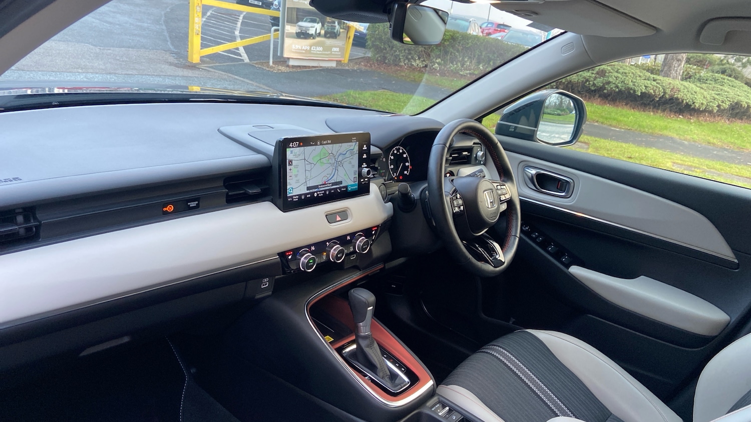 Used Honda HR-V 2023 for sale - 77175997: Photo 2