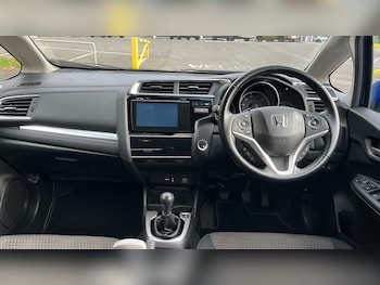 Used Honda Jazz 2018 for sale - 76253075: Photo 4