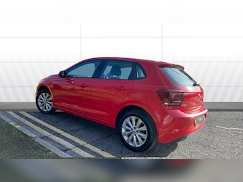 Used Volkswagen Polo 2018 for sale - 77555796: Photo
