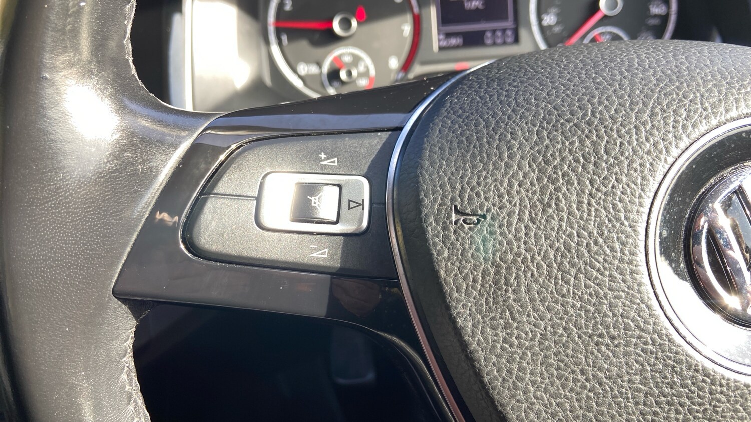 Used Volkswagen Polo 2018 for sale - 77555796: Photo 32