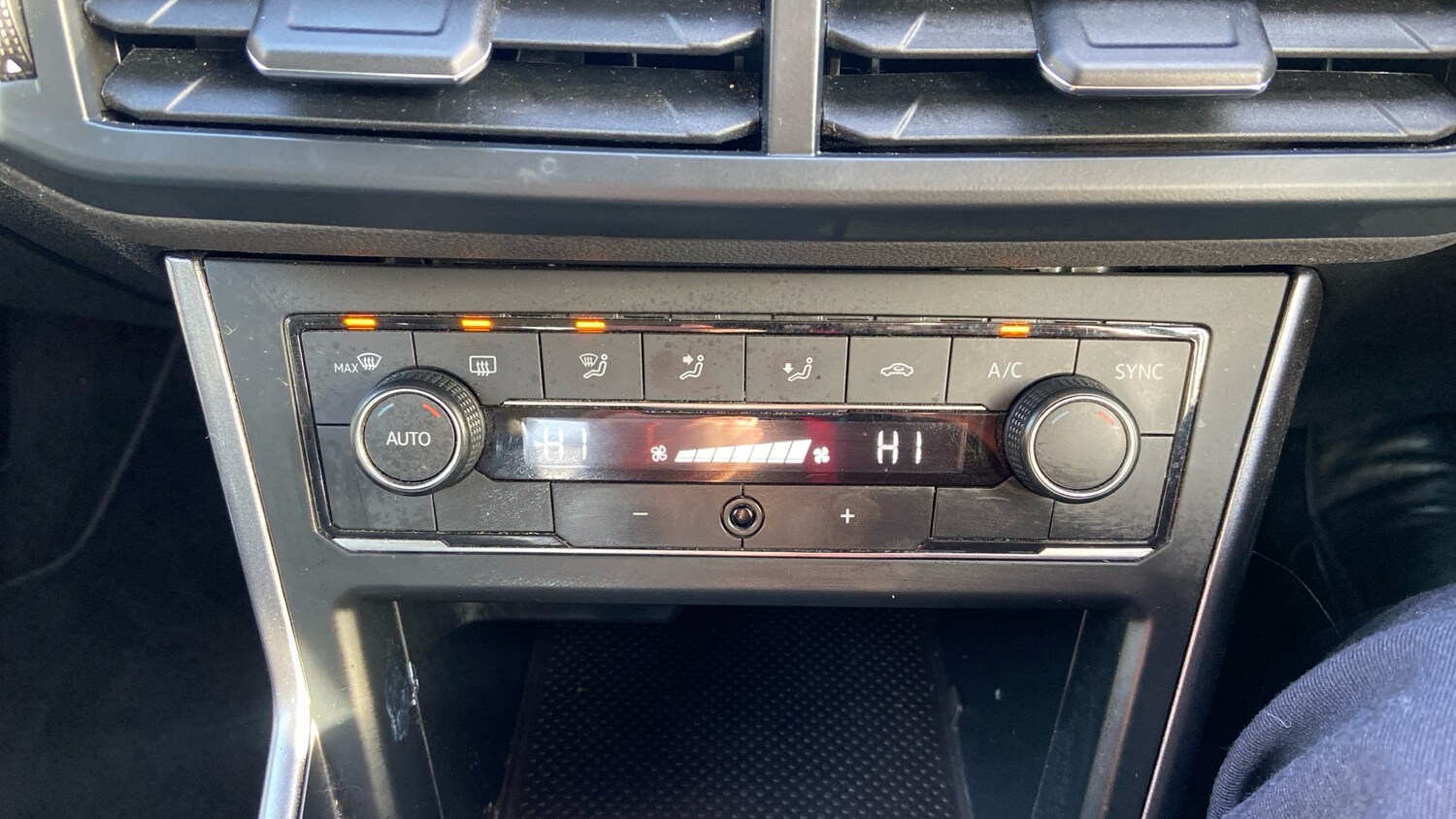 Used Volkswagen Polo 2018 for sale - 77555796: Photo 40