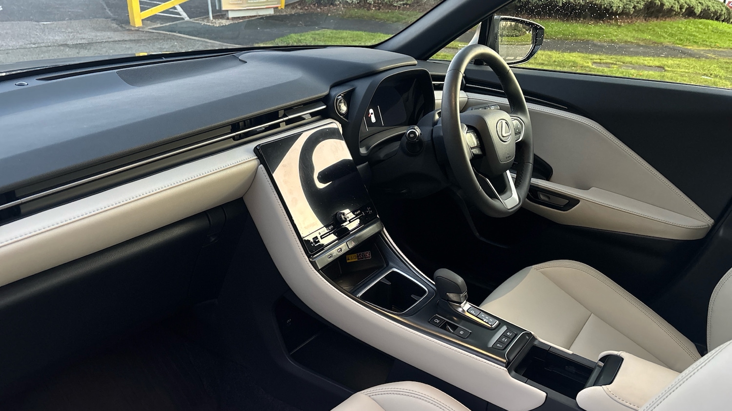 Used Lexus LBX 2025 for sale - 77086474: Photo 9