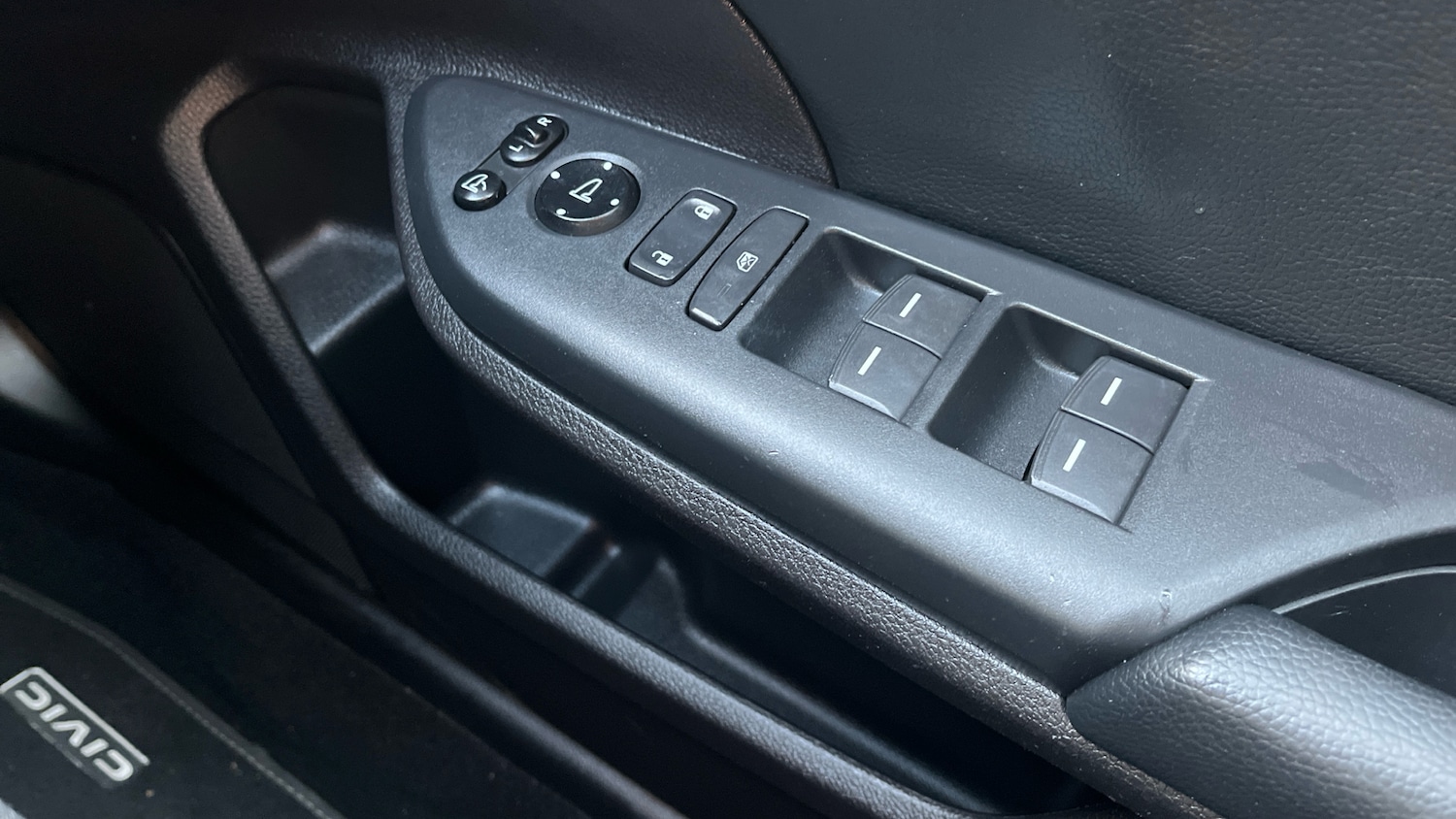 Used Honda Civic 2019 for sale - 77094948: Photo 19