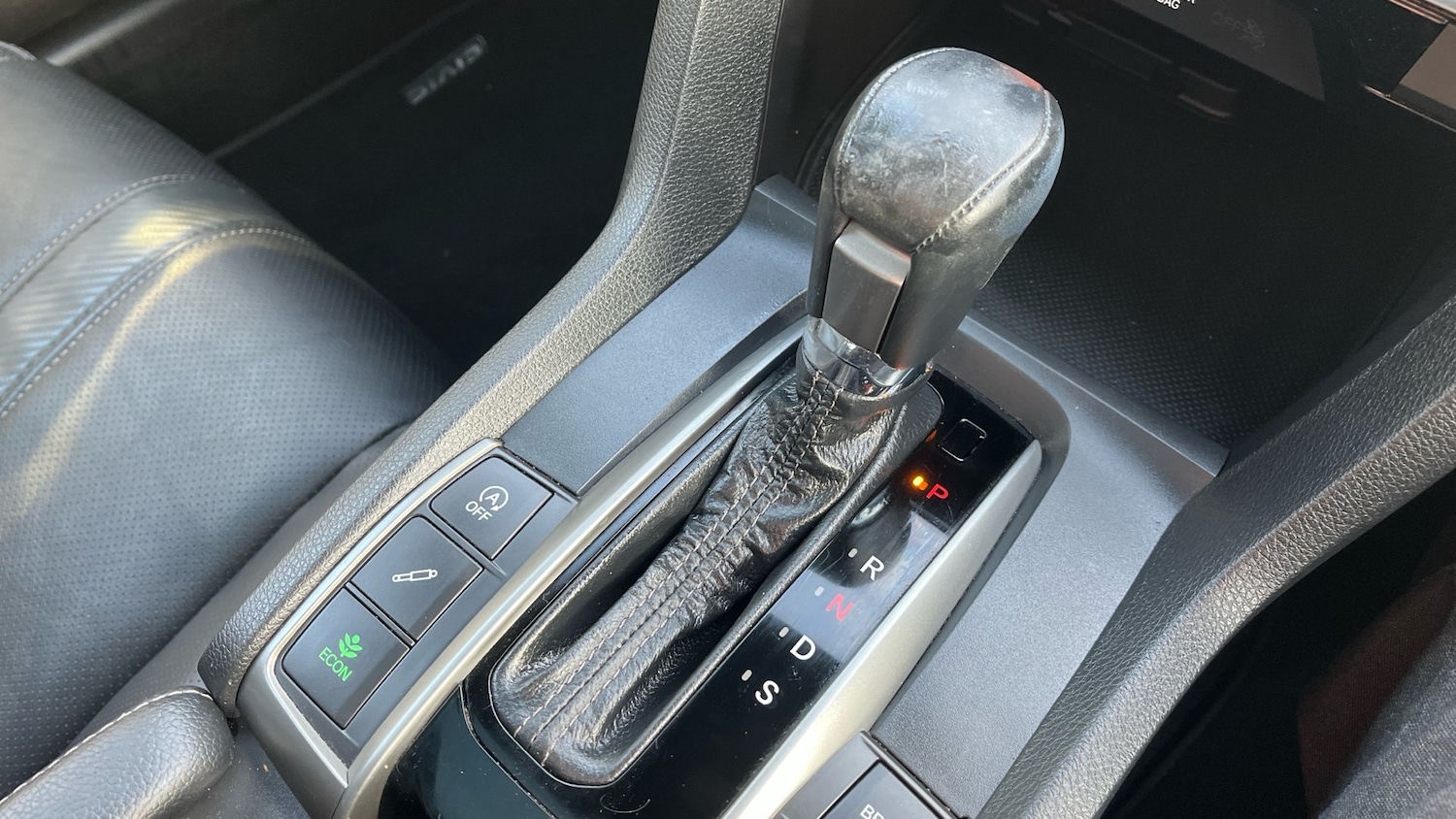 Used Honda Civic 2019 for sale - 77094948: Photo 26