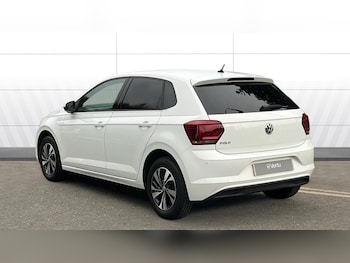 Used Volkswagen Polo 2021 for sale - 76065923: Photo 2