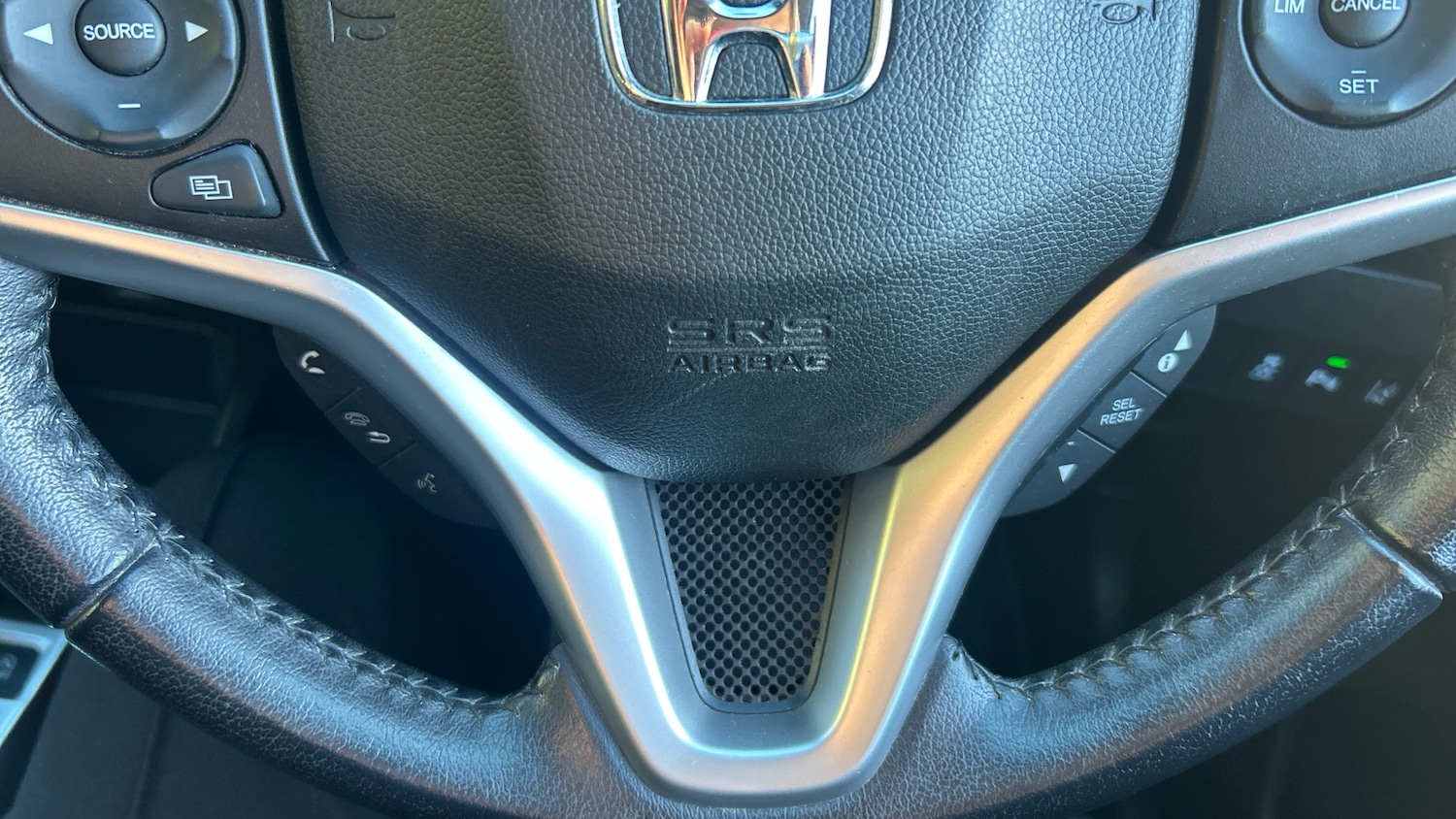 Used Honda Jazz 2019 for sale - 76603310: Photo 35