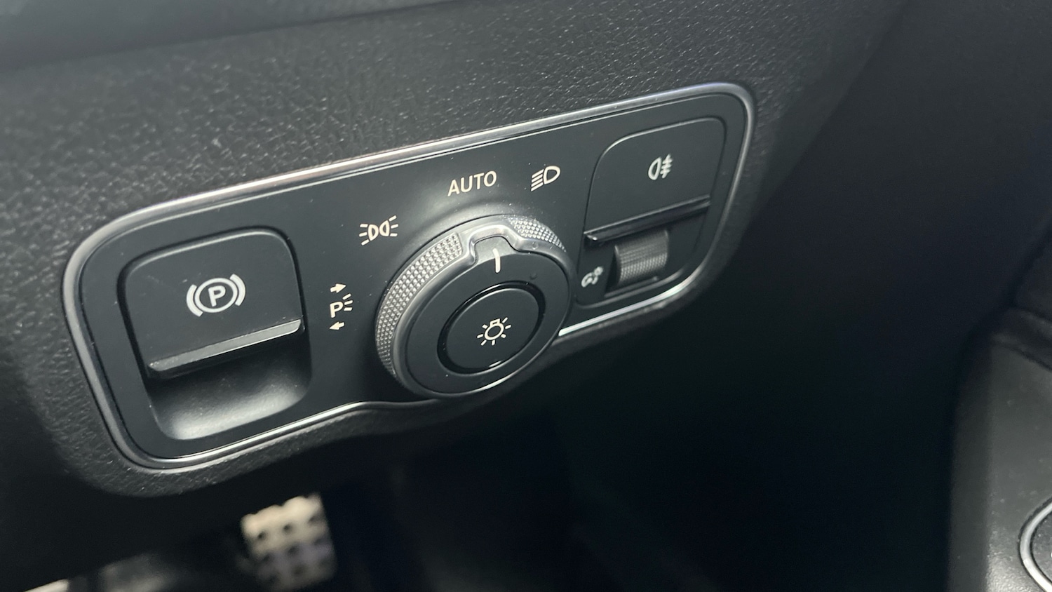 Used Mercedes-Benz GLB 2023 for sale - 78015151: Photo 33