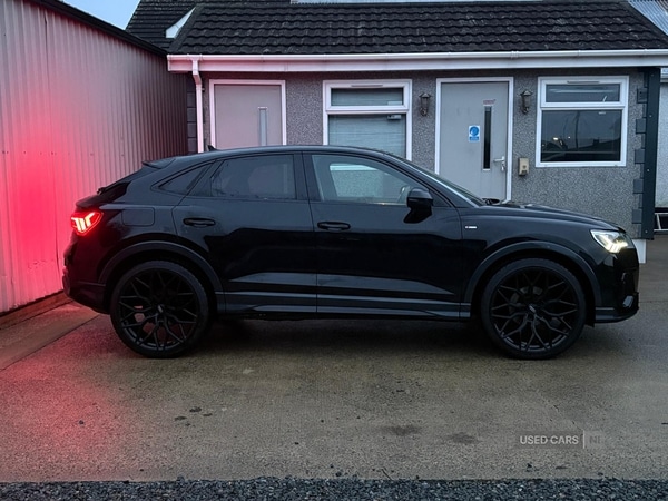 Used Audi Q3 2019 for sale - 76840192: Photo 2