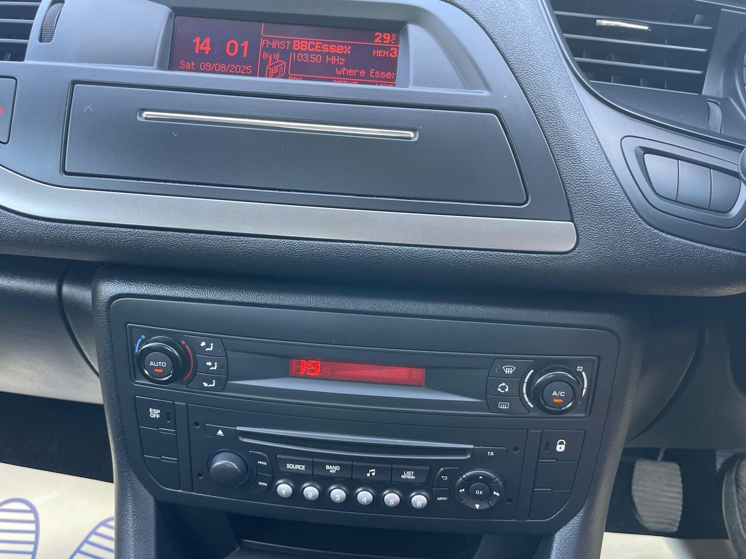 Used Citroen C5 2013 for sale - 76457853: Photo 27