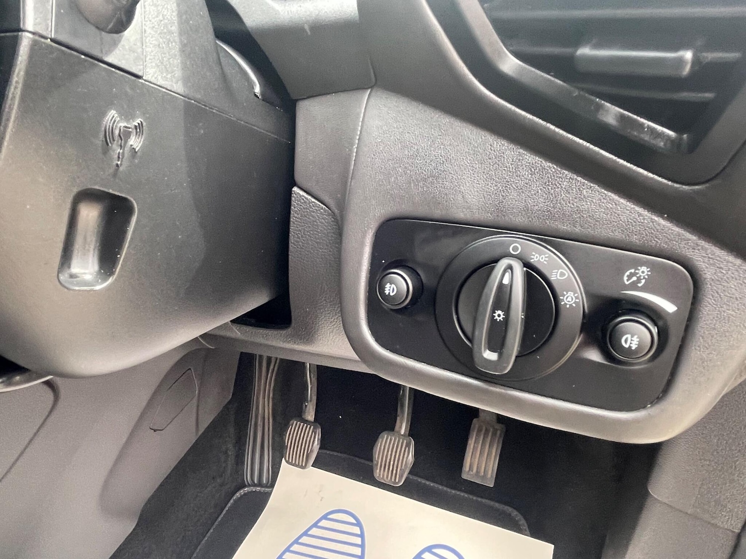 Vehicle 29