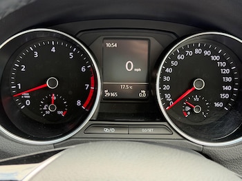 Used Volkswagen Polo 2015 for sale - 78517048: Photo