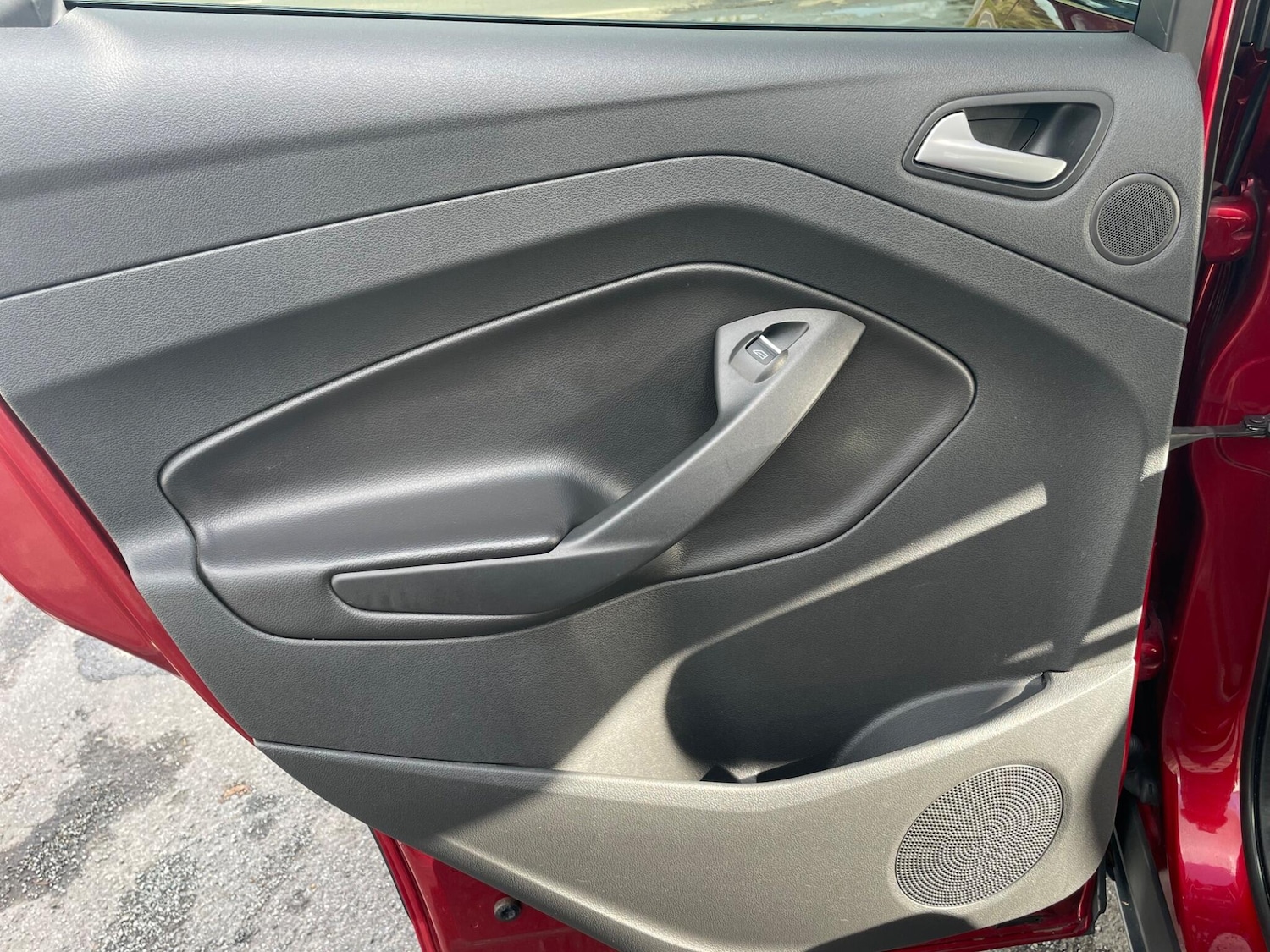 Used Ford Kuga 2015 for sale - 76337841: Photo 25