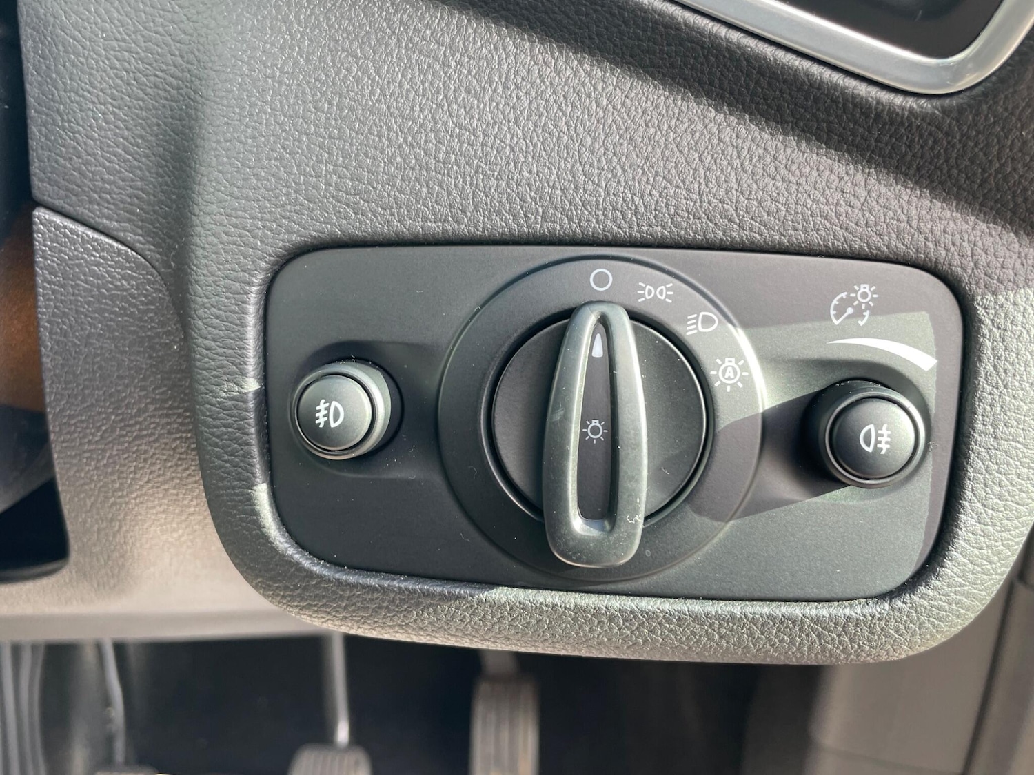 Used Ford Kuga 2015 for sale - 76337841: Photo 29