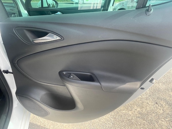 Used Vauxhall Astra 2019 for sale - 75532213: Photo 23