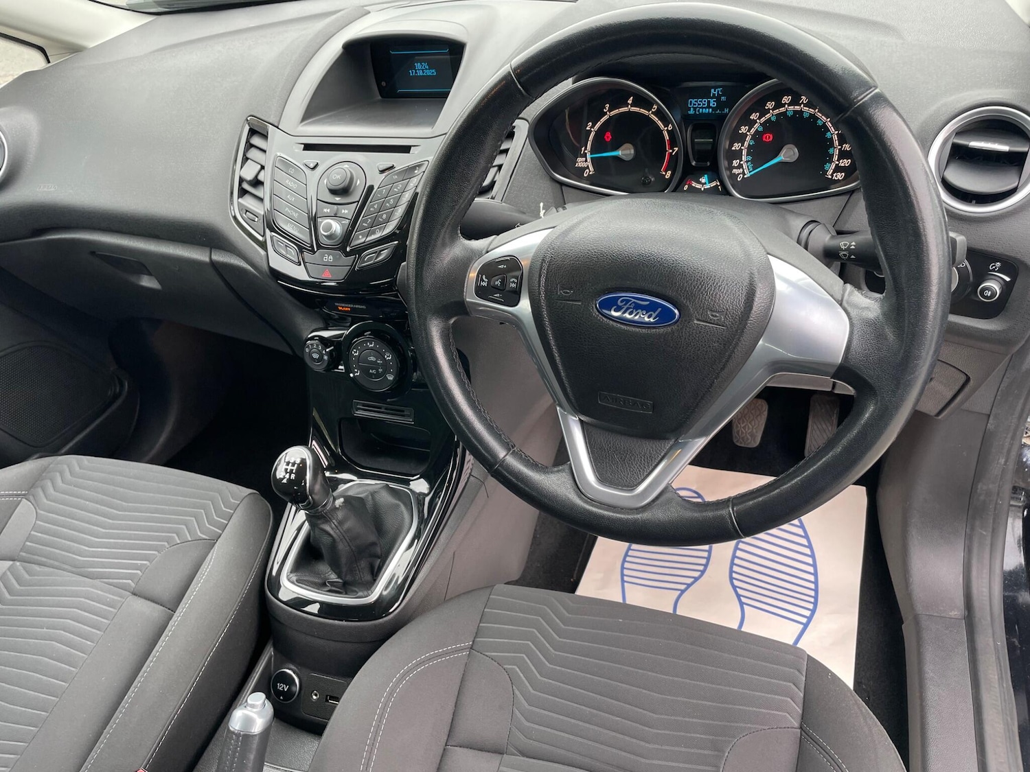 Used Ford Fiesta 2013 for sale - 76283163: Photo 24