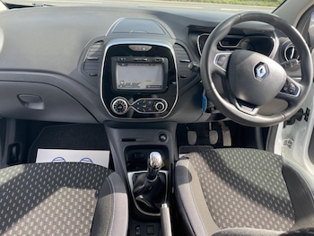 Used Renault Captur 2017 for sale - 78377156: Photo