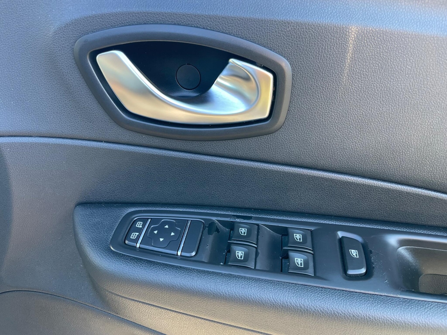 Used Renault Captur 2018 for sale - 76659145: Photo 25