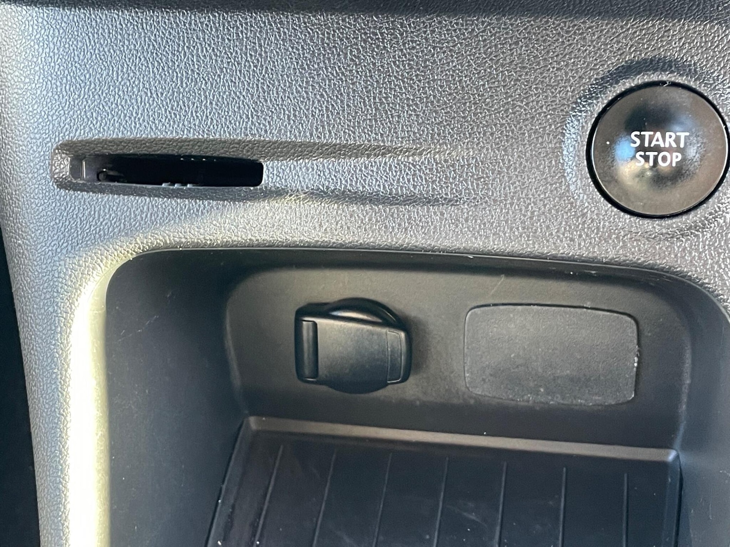 Used Renault Captur 2018 for sale - 76659145: Photo 30