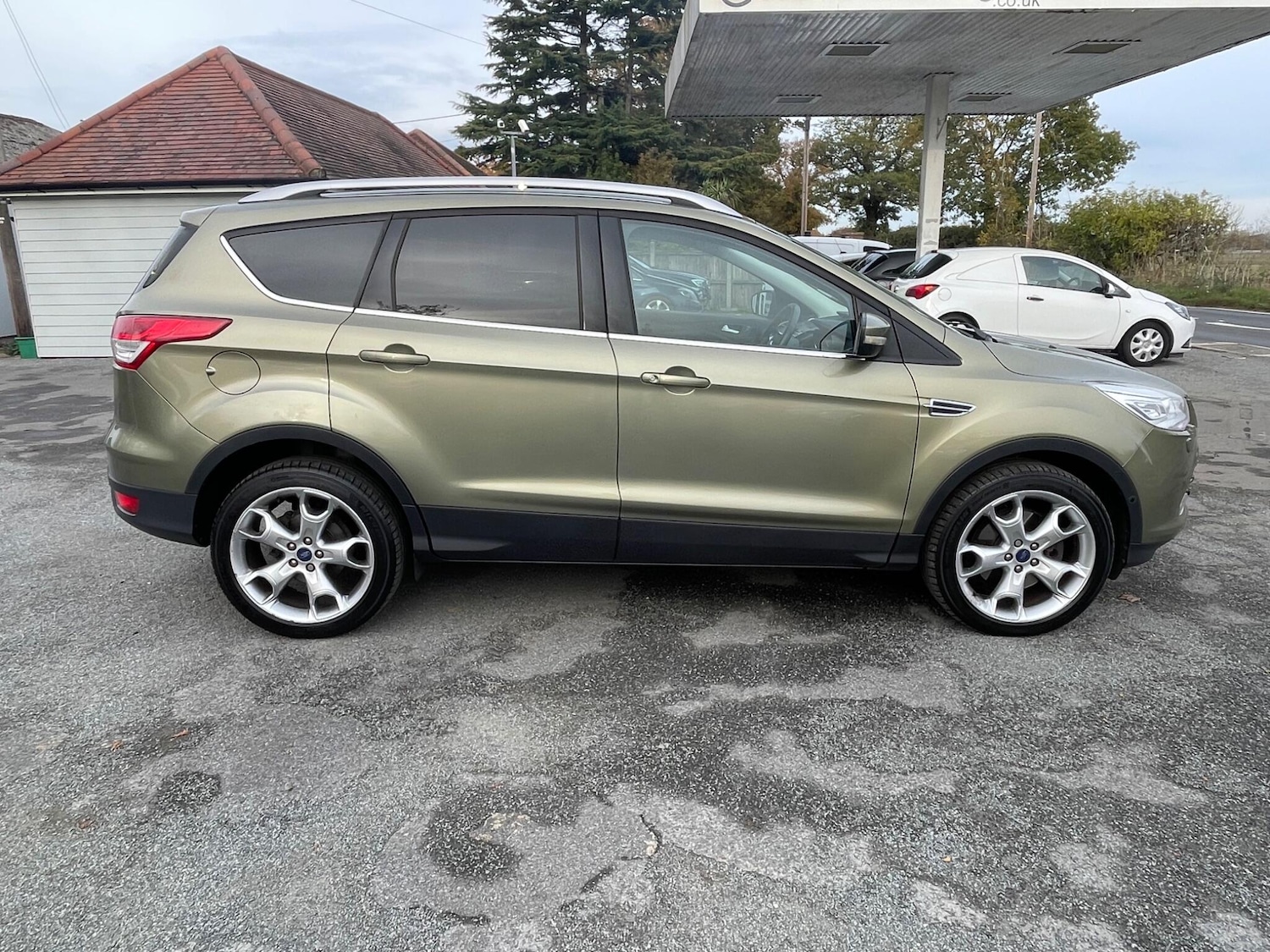 Used Ford Kuga 2014 for sale - 76701640: Photo 10