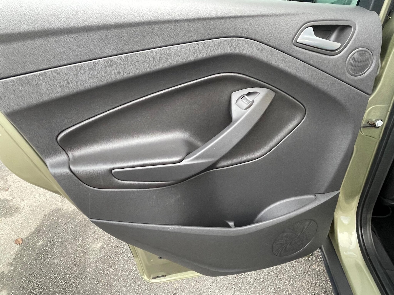 Used Ford Kuga 2014 for sale - 76701640: Photo 24