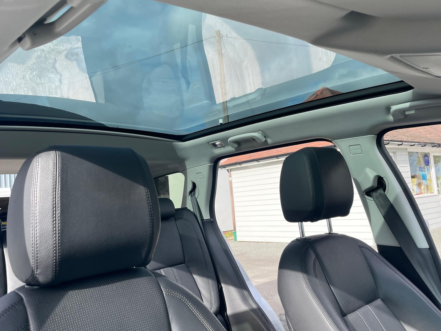 Used Land Rover Discovery Sport 2016 for sale - 76513398: Photo 16