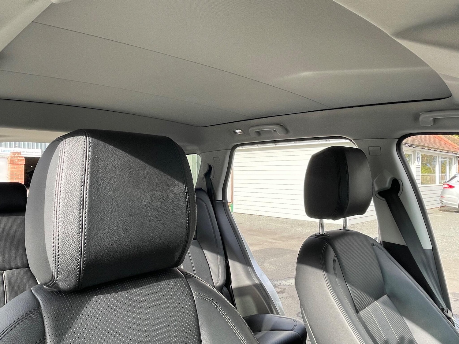 Used Land Rover Discovery Sport 2016 for sale - 76513398: Photo 17