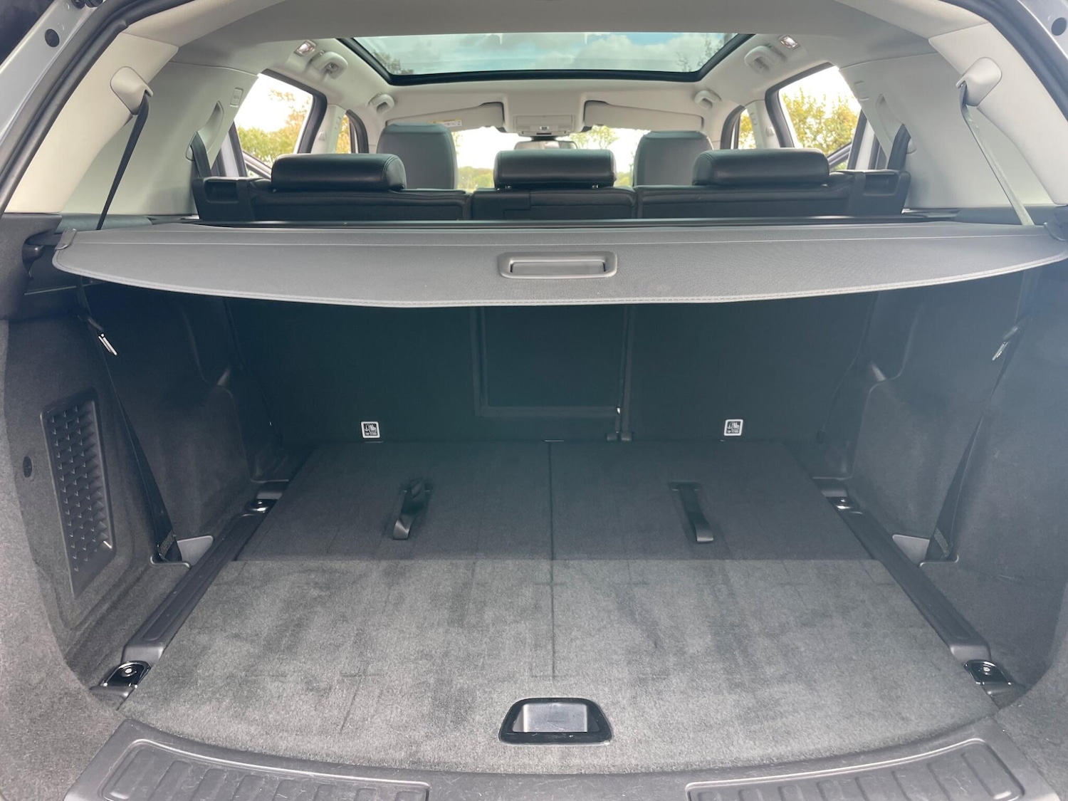 Used Land Rover Discovery Sport 2016 for sale - 76513398: Photo 18