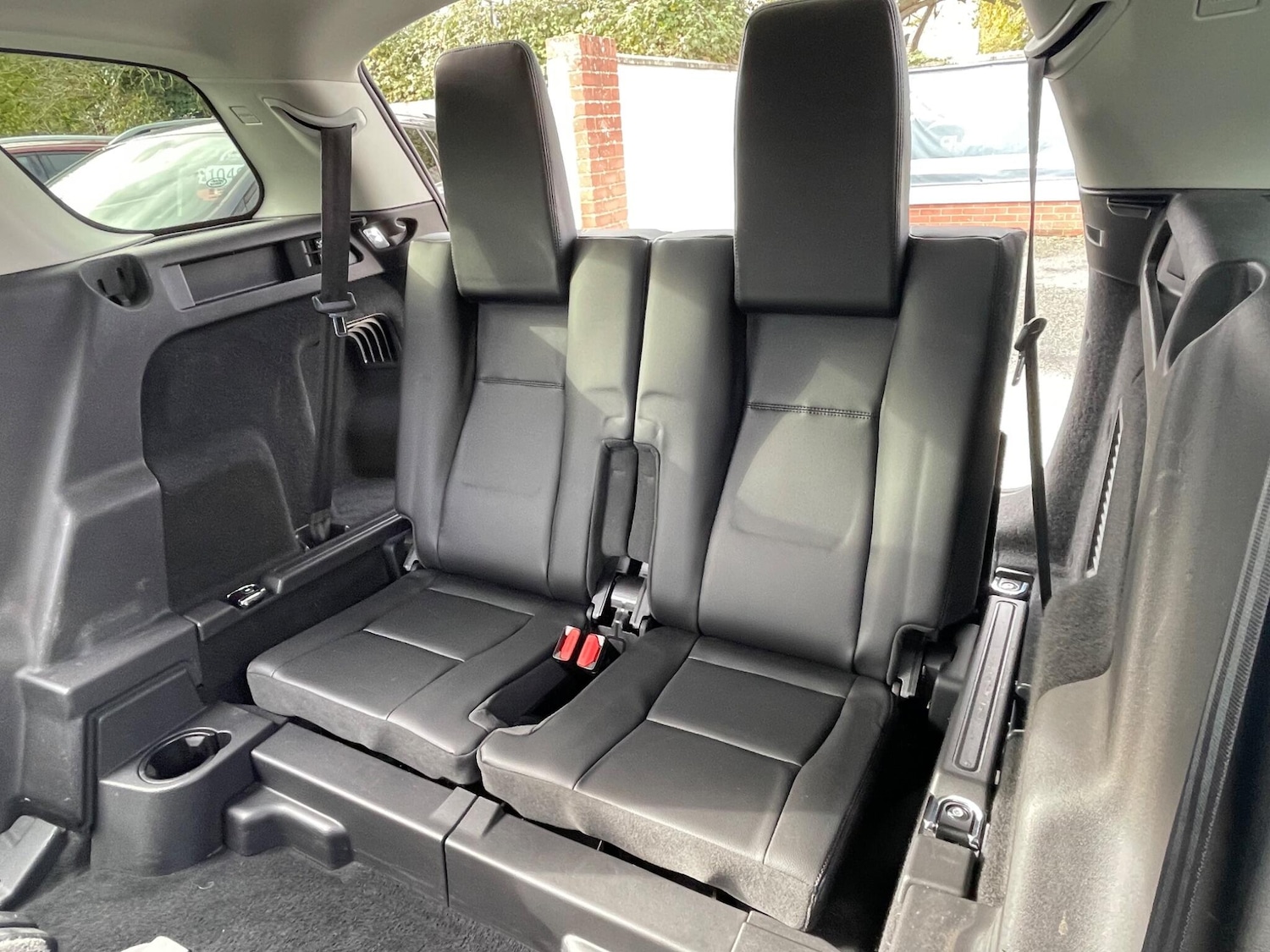 Used Land Rover Discovery Sport 2016 for sale - 76513398: Photo 19