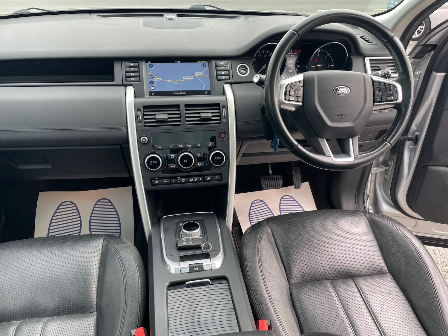 Used Land Rover Discovery Sport 2016 for sale - 76513398: Photo 2