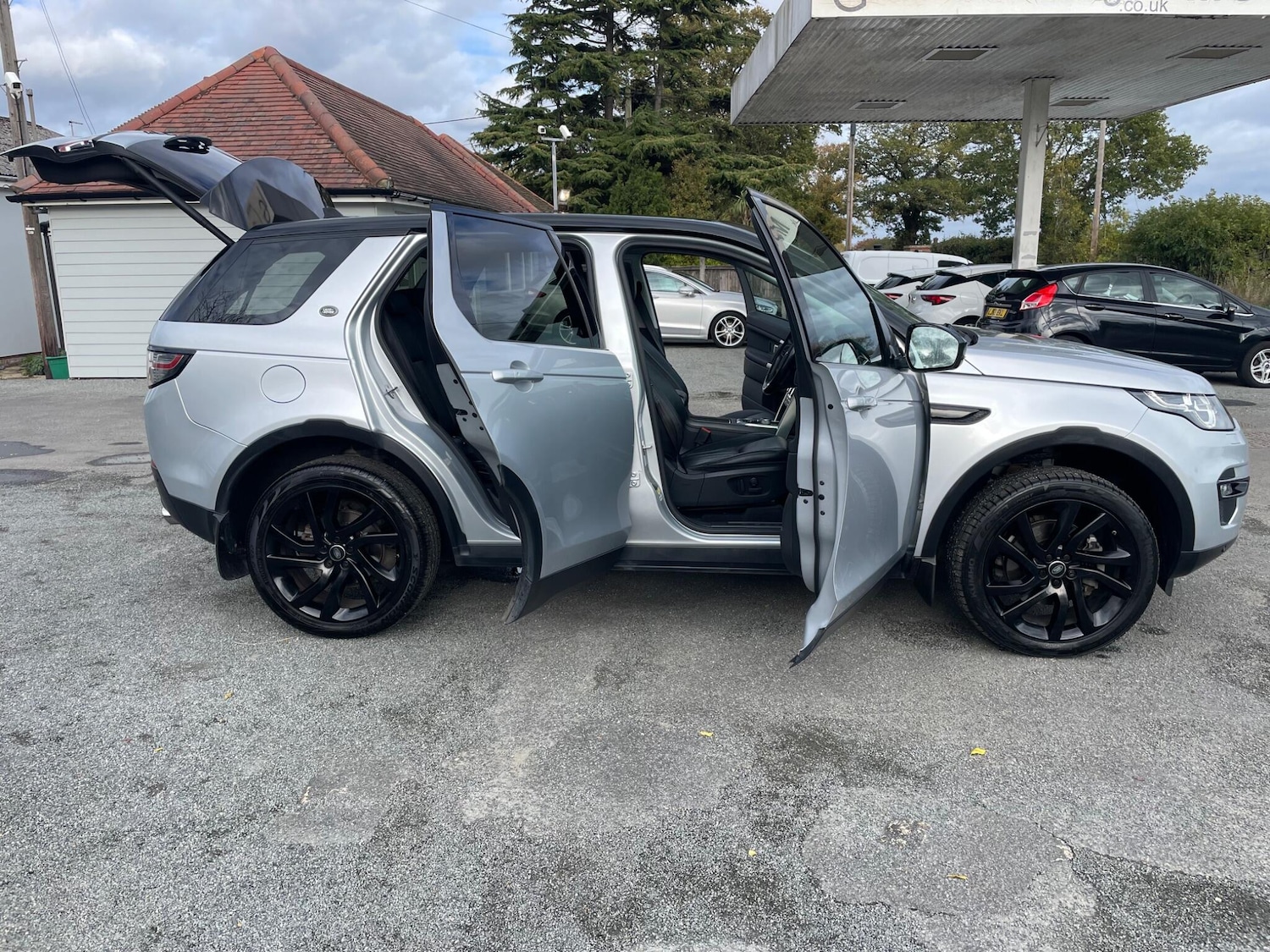 Used Land Rover Discovery Sport 2016 for sale - 76513398: Photo 24