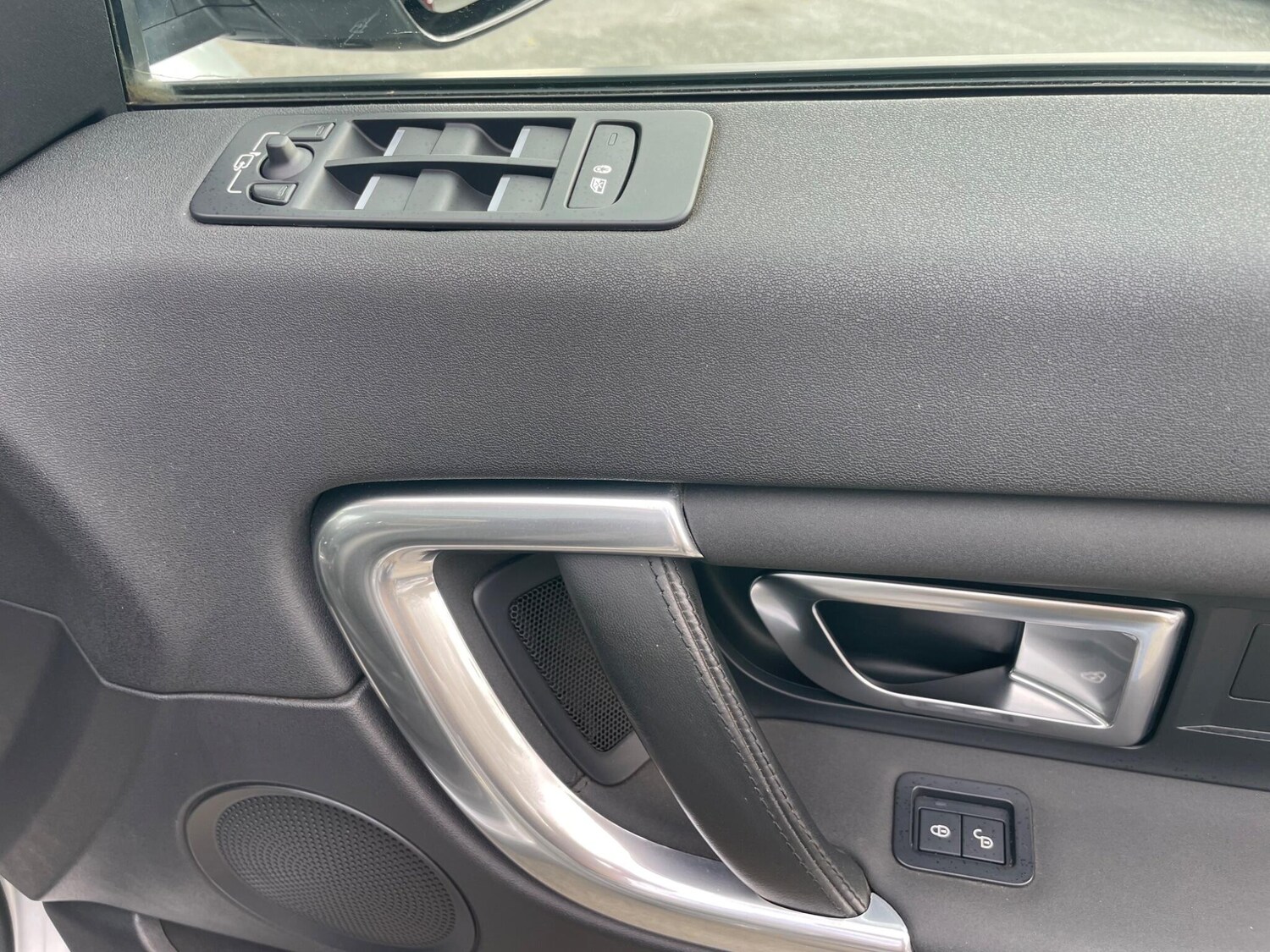 Used Land Rover Discovery Sport 2016 for sale - 76513398: Photo 33