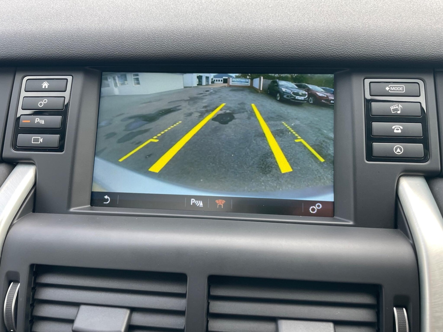 Used Land Rover Discovery Sport 2016 for sale - 76513398: Photo 43