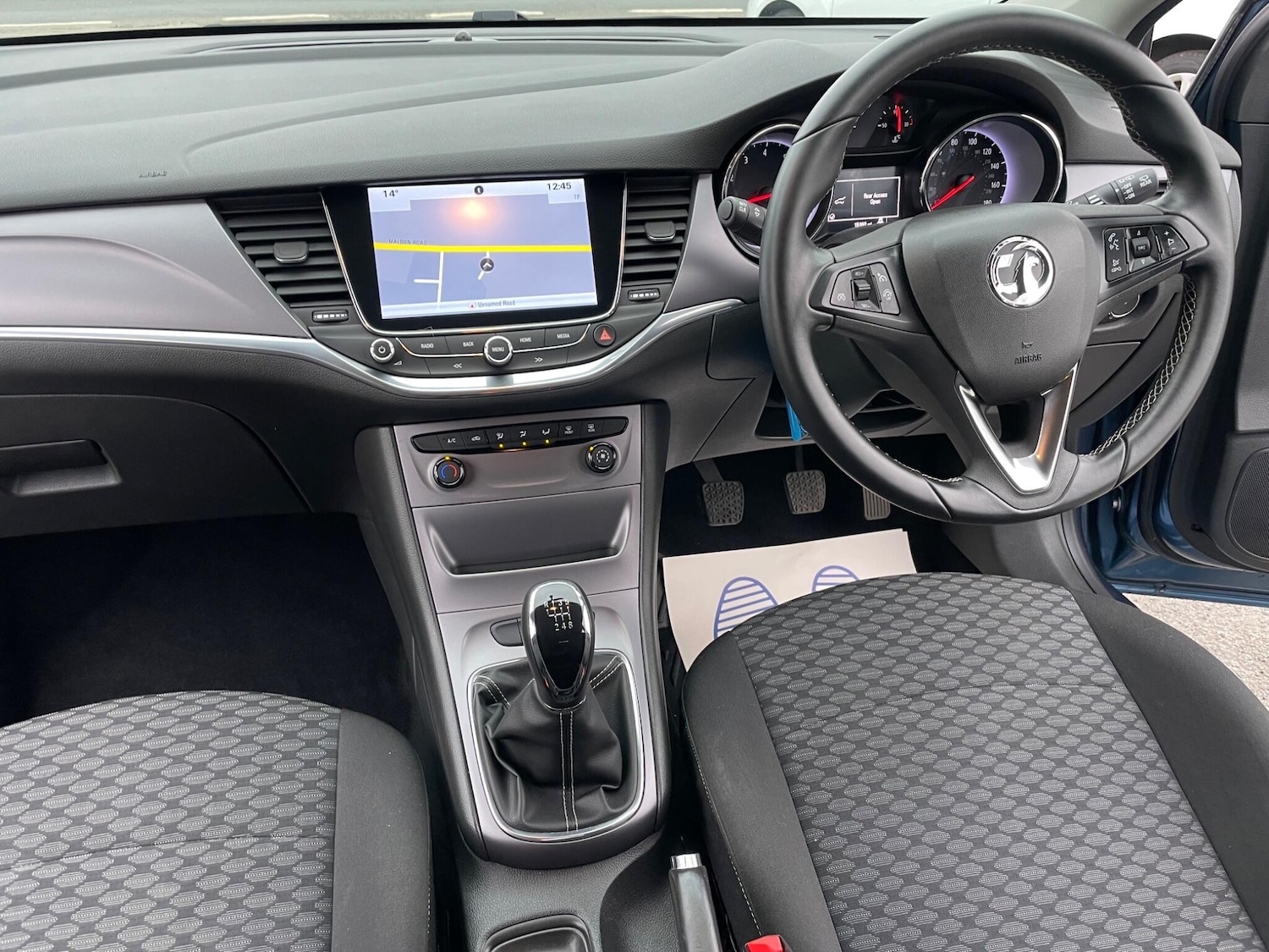 Used Vauxhall Astra 2016 for sale - 76512496: Photo 2