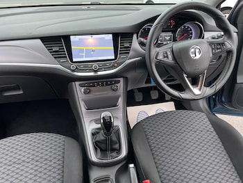 Used Vauxhall Astra 2016 for sale - 76512496: Photo