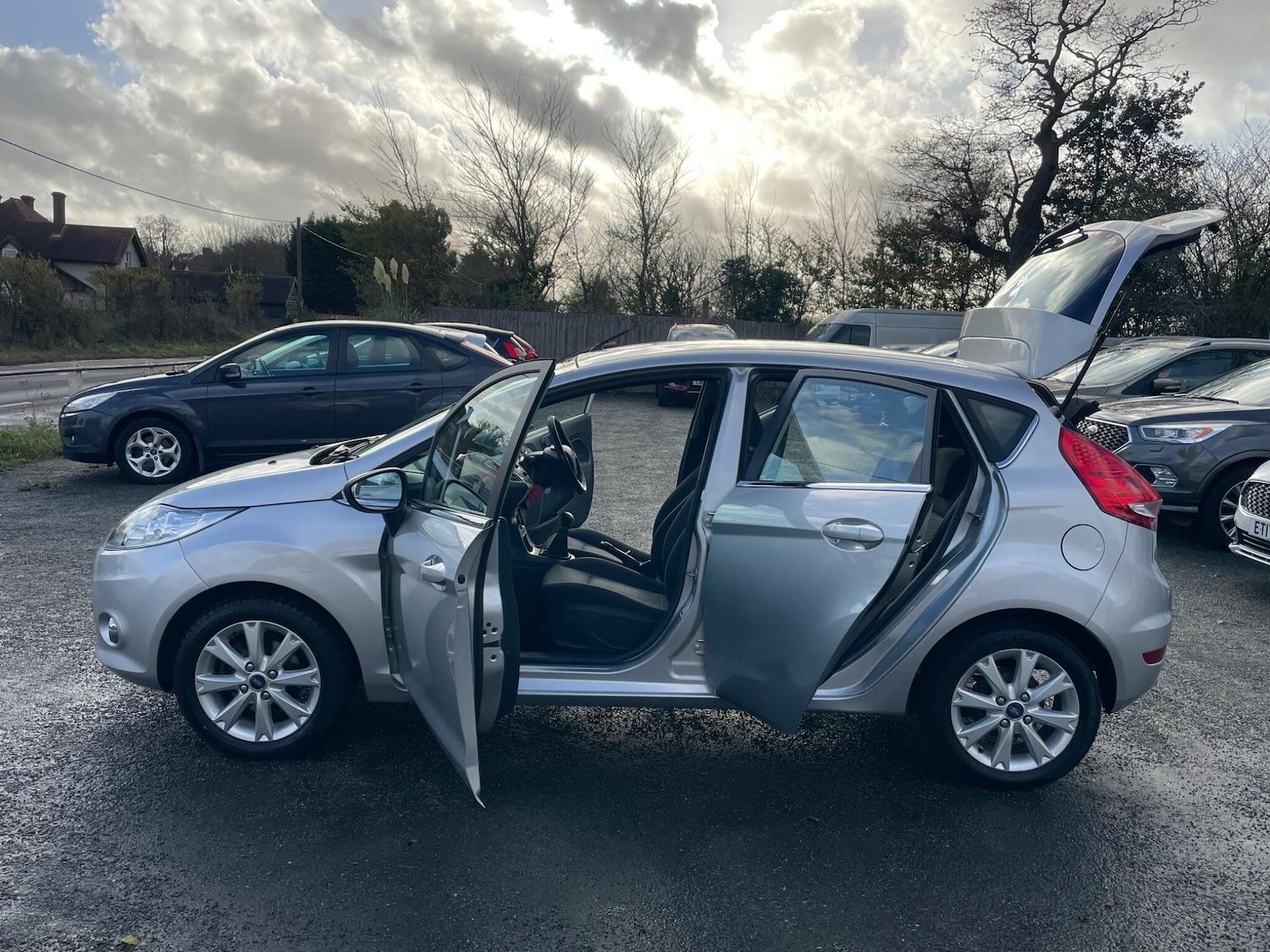 Used Ford Fiesta 2011 for sale - 76742356: Photo 15