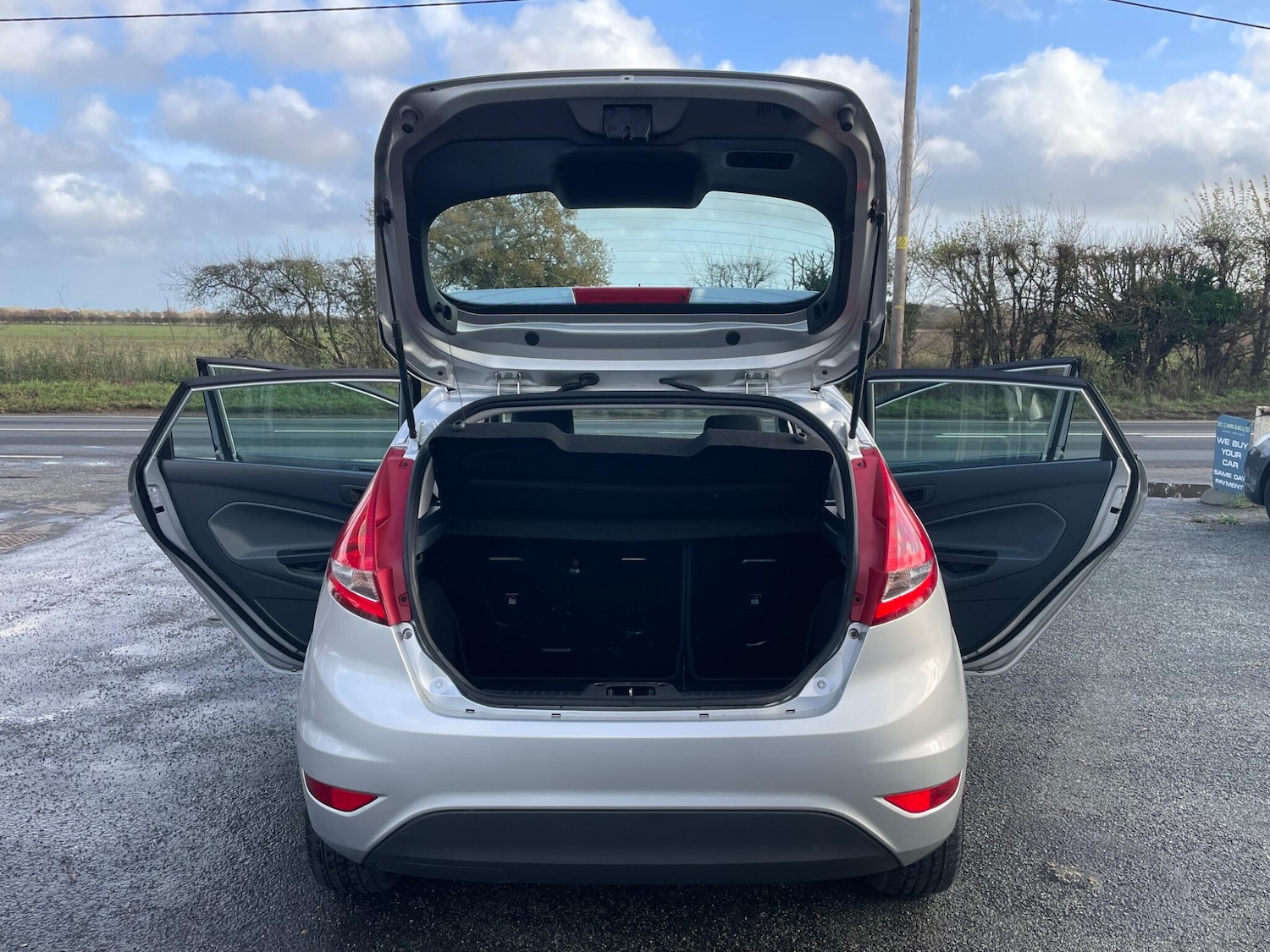 Used Ford Fiesta 2011 for sale - 76742356: Photo 17