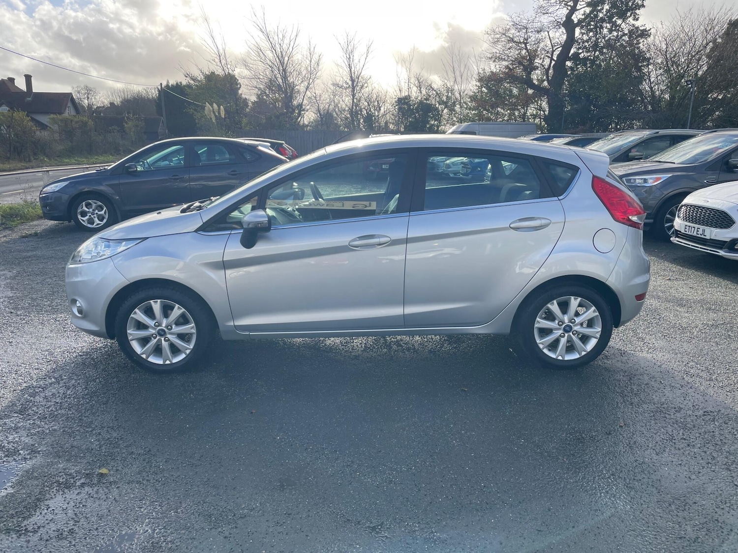 Used Ford Fiesta 2011 for sale - 76742356: Photo 5
