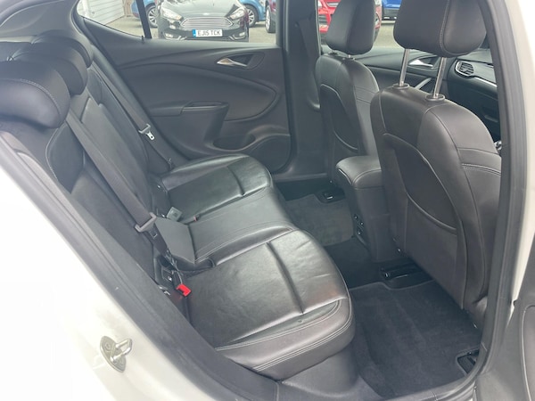 Used Vauxhall Astra 2017 for sale - 76137946: Photo 12