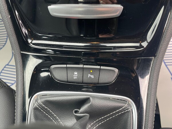 Used Vauxhall Astra 2017 for sale - 76137946: Photo 29