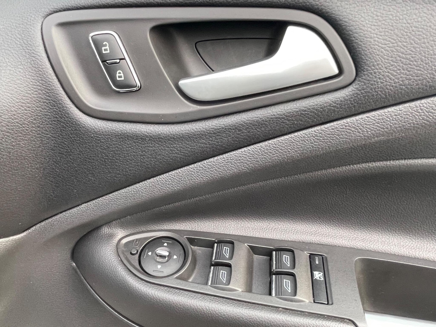 Used Ford Kuga 2014 for sale - 76499147: Photo 28