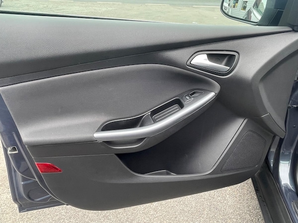 Used Ford Focus 2011 for sale - 76214033: Photo 20