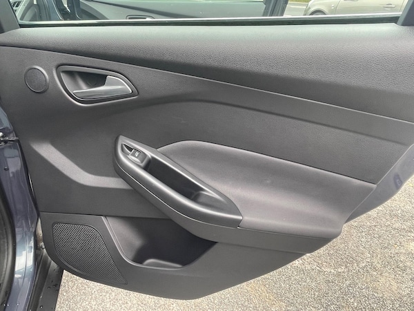 Used Ford Focus 2011 for sale - 76214033: Photo 22