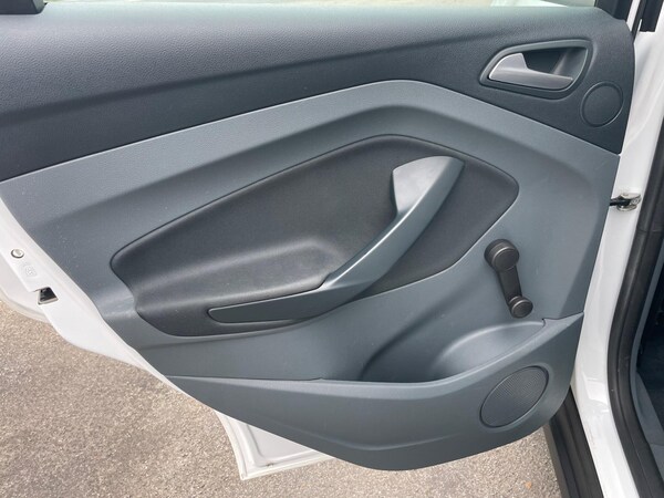 Used Ford C-Max 2013 for sale - 76215520: Photo 21