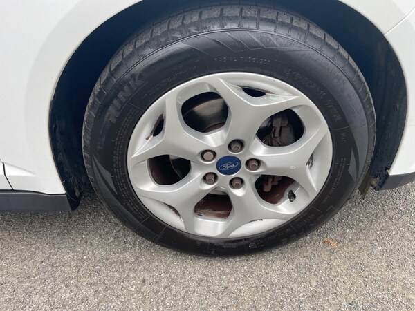 Used Ford C-Max 2013 for sale - 76215520: Photo 28