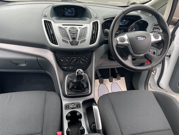 Used Ford C-Max 2013 for sale - 76215520: Photo 2